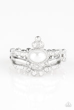 Load image into Gallery viewer, Paparazzi Timeless Tiaras - White
